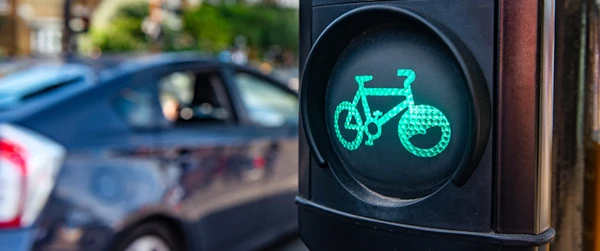 image of traffic signal for cyclists